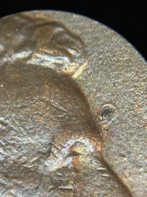 Lincoln-Memorial-Cent-1985-D--Strange-Circle-Near-Lincoln-Head